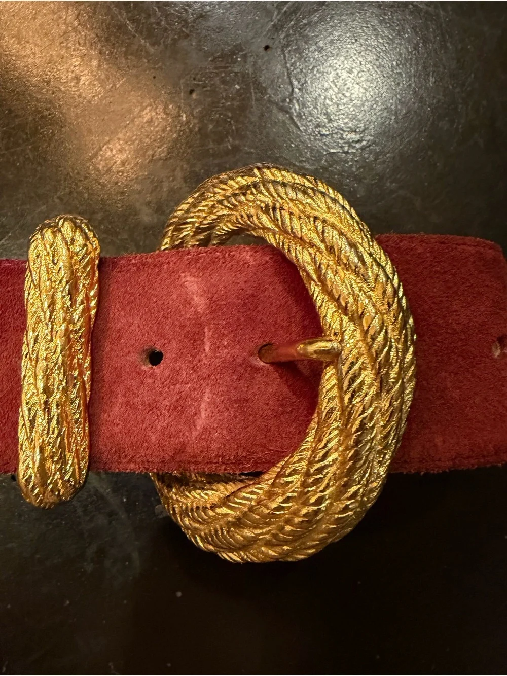 Vintage Linda Allard by Ellen Tracy burgundy suede belt w/gold rope buckle